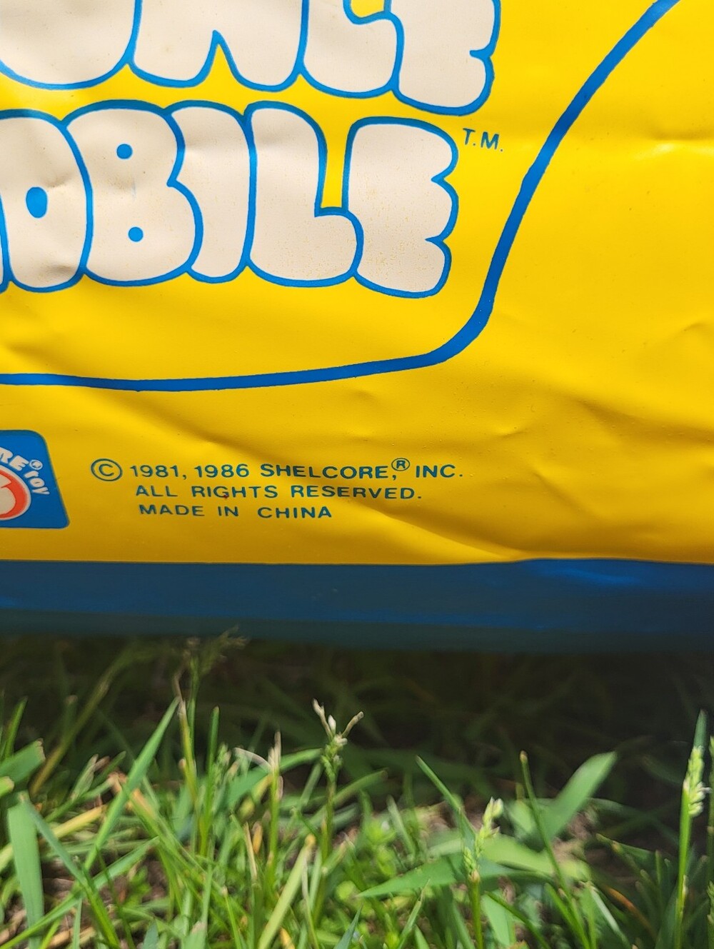 Vintage Shellcore Bounce Mobile Inflatable Ride-On Toy - Yellow - Picture 5 of 6